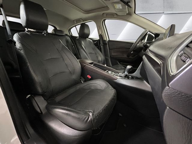 Used 2018 White Mazda Grand Touring image 14