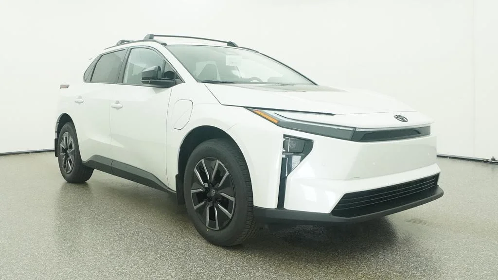 New 2026 Wind Chill Pearl Toyota XLE image 41