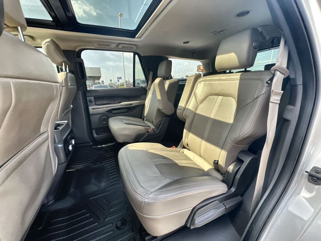 Used 2020 White Ford Limited image 23