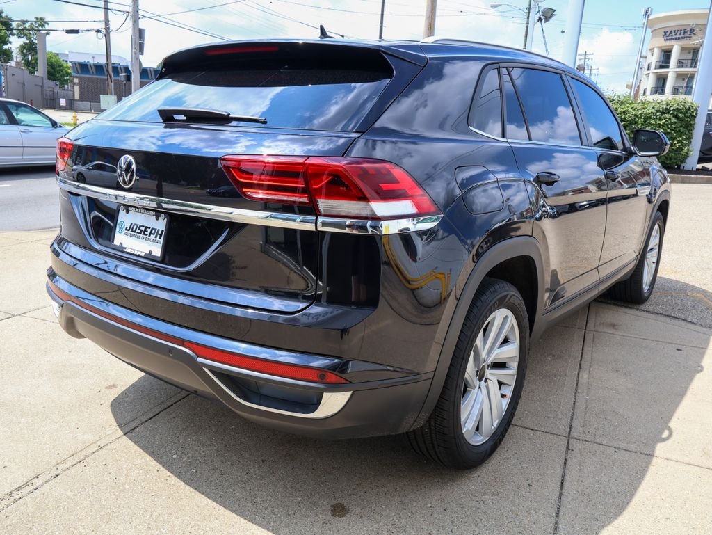 Certified Used 2020 Black Volkswagen 2.0T SE w/Technology image 5