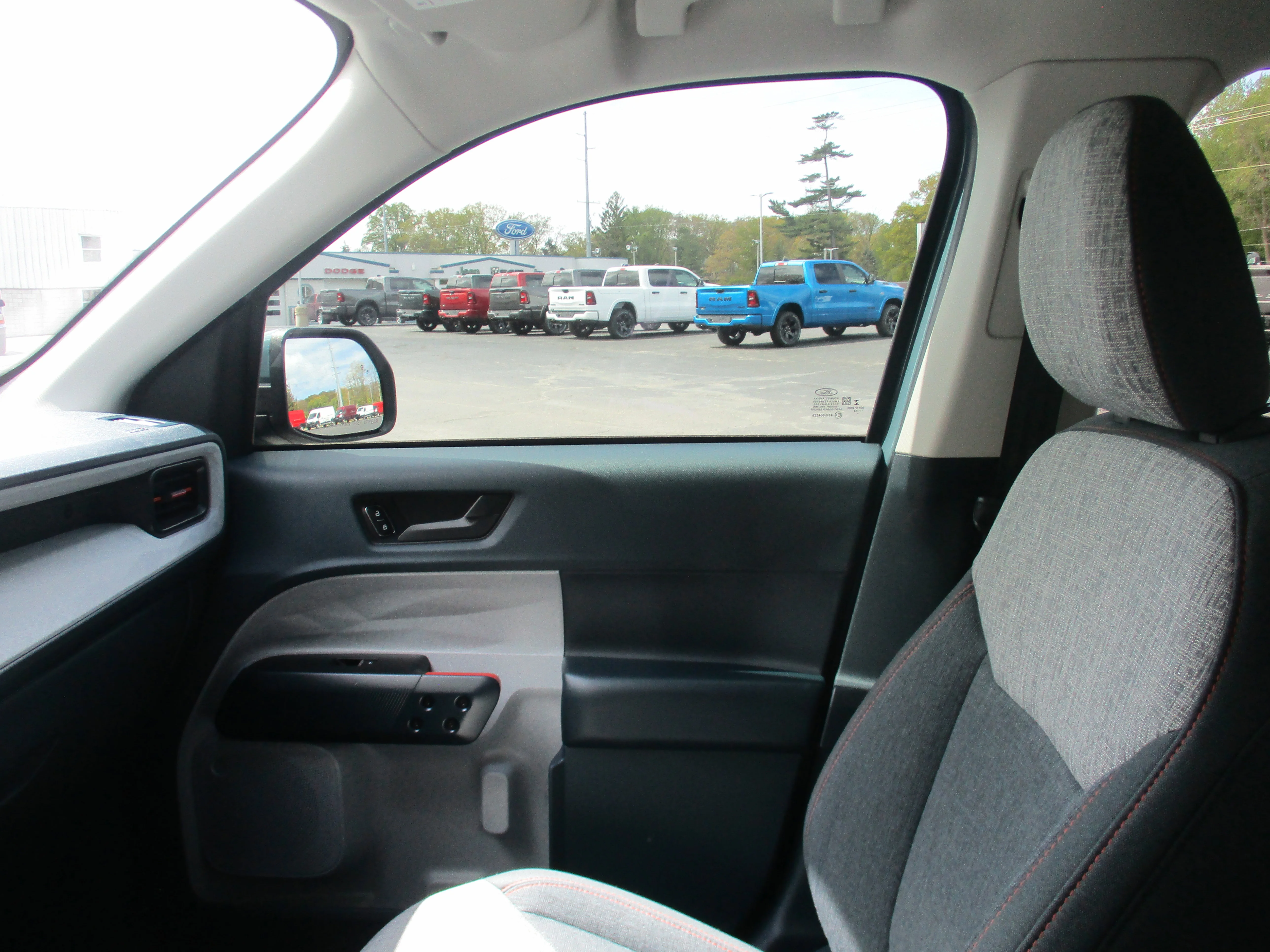Used 2022 Area 51 Ford XLT Hybrid FWD image 33