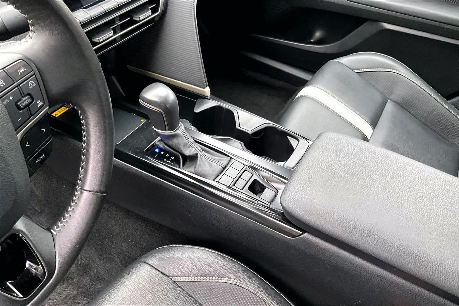 Used 2025 Underground Toyota SE image 17