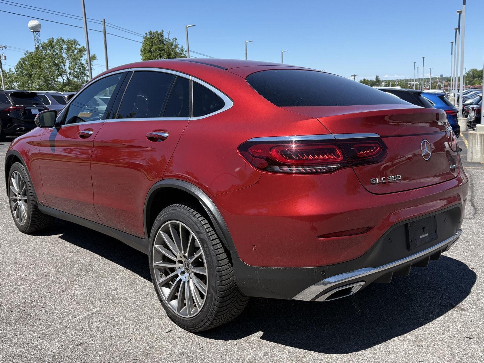 Used 2020 designo Cardinal Red Metallic Mercedes-Benz GLC 300 image 4
