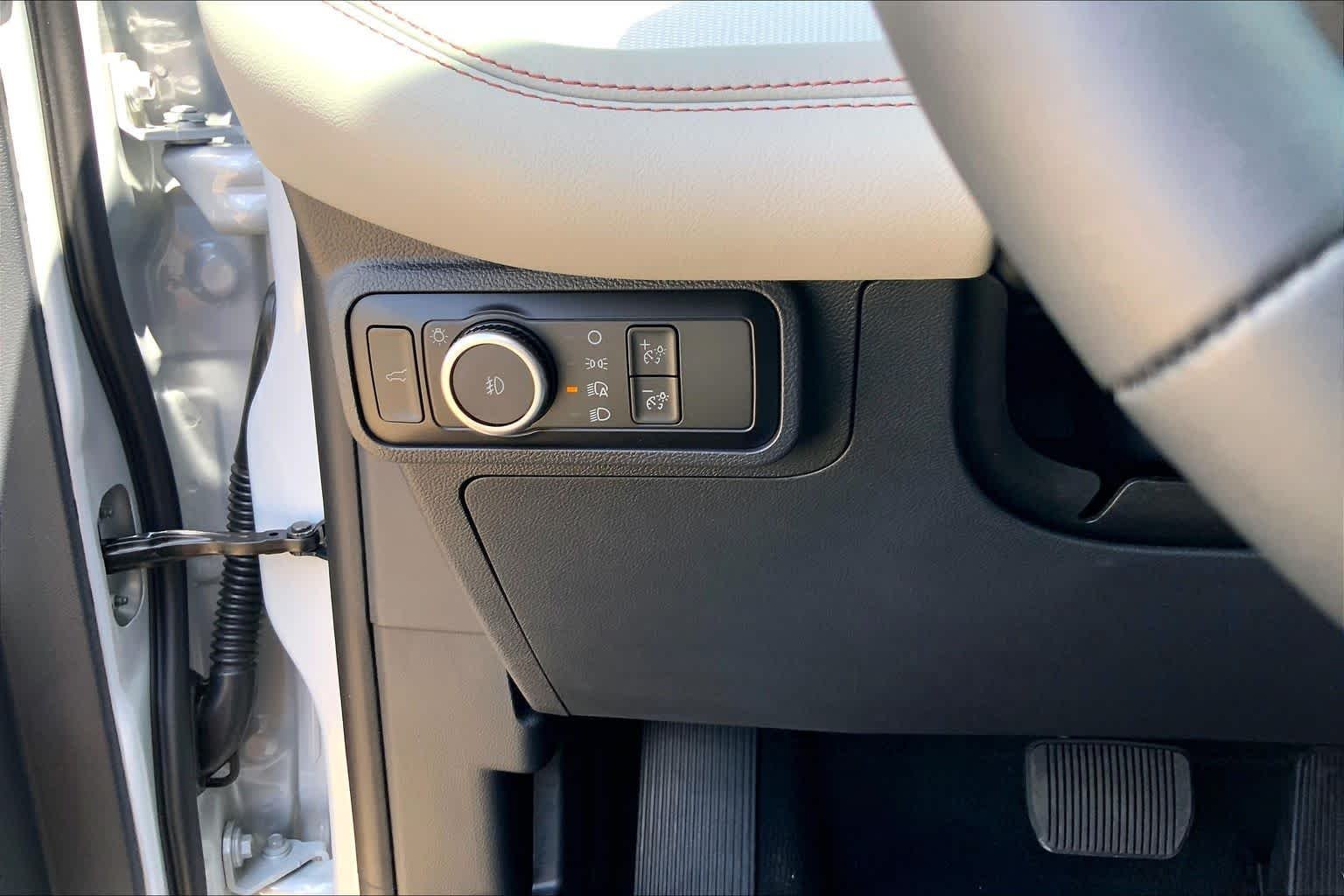 New 2026 Space White Metallic Ford Active w/200A Pkg image 20