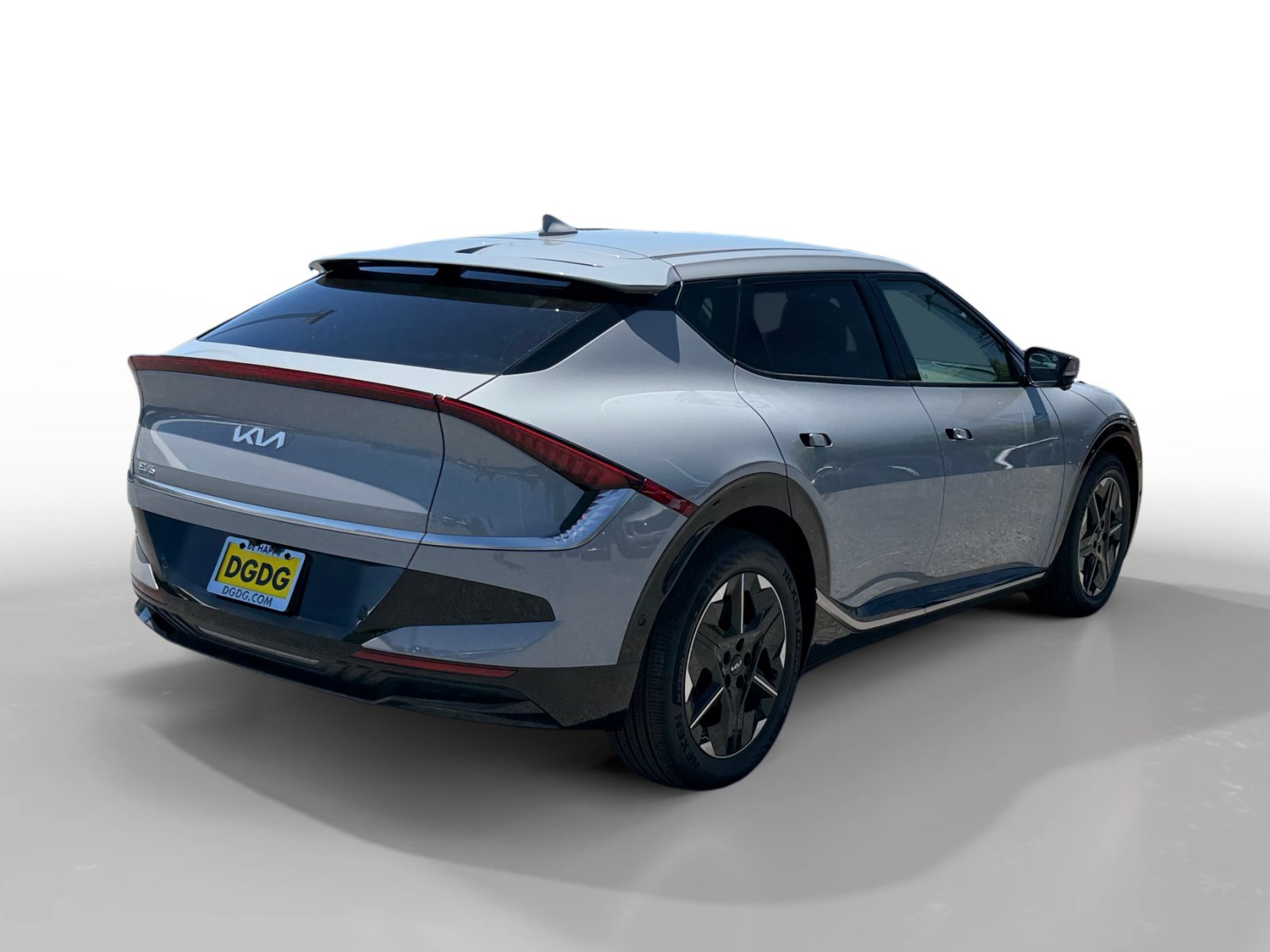 New 2026 Wolf Gray Kia Wind image 5