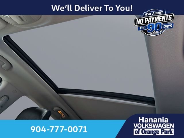 Used 2022 Silver Jeep Limited image 21