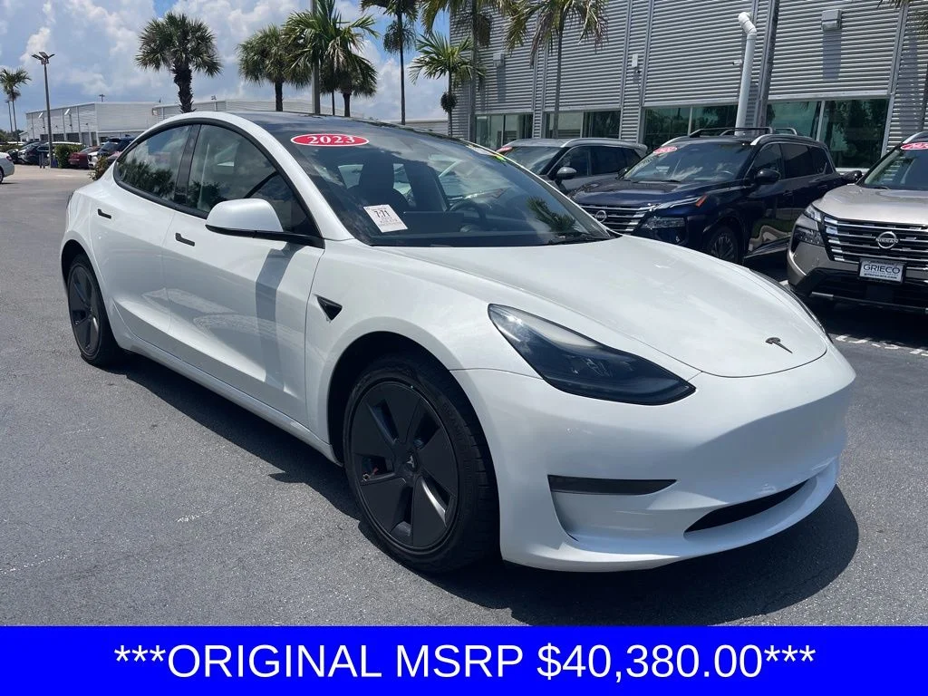 2023 Tesla Model 3 -'s photo