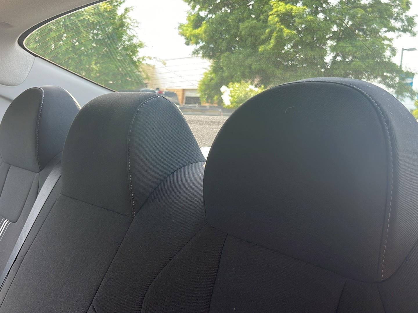 Used 2024 Amazon Gray Hyundai SEL image 18