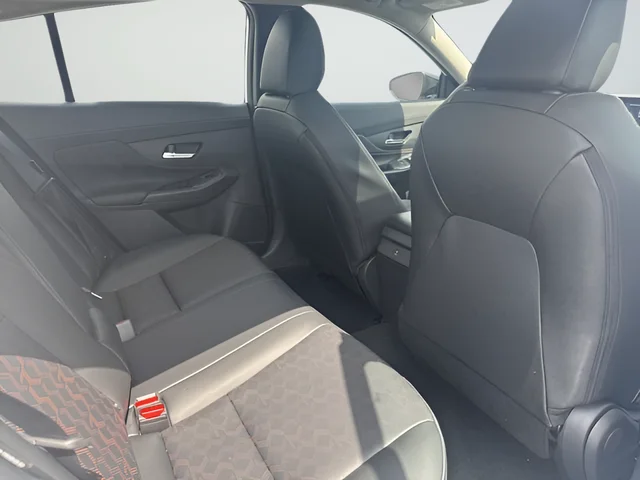 New 2026 Aspen White TriCoat / Super Black Two-tone Nissan SR image 23