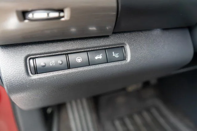 Used 2023 Red Nissan Platinum image 28
