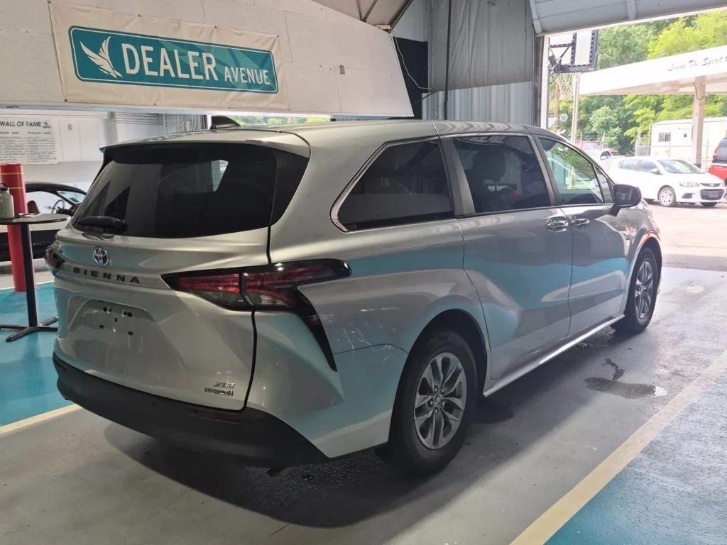 Certified Used 2022 Silver Toyota XLE image 14
