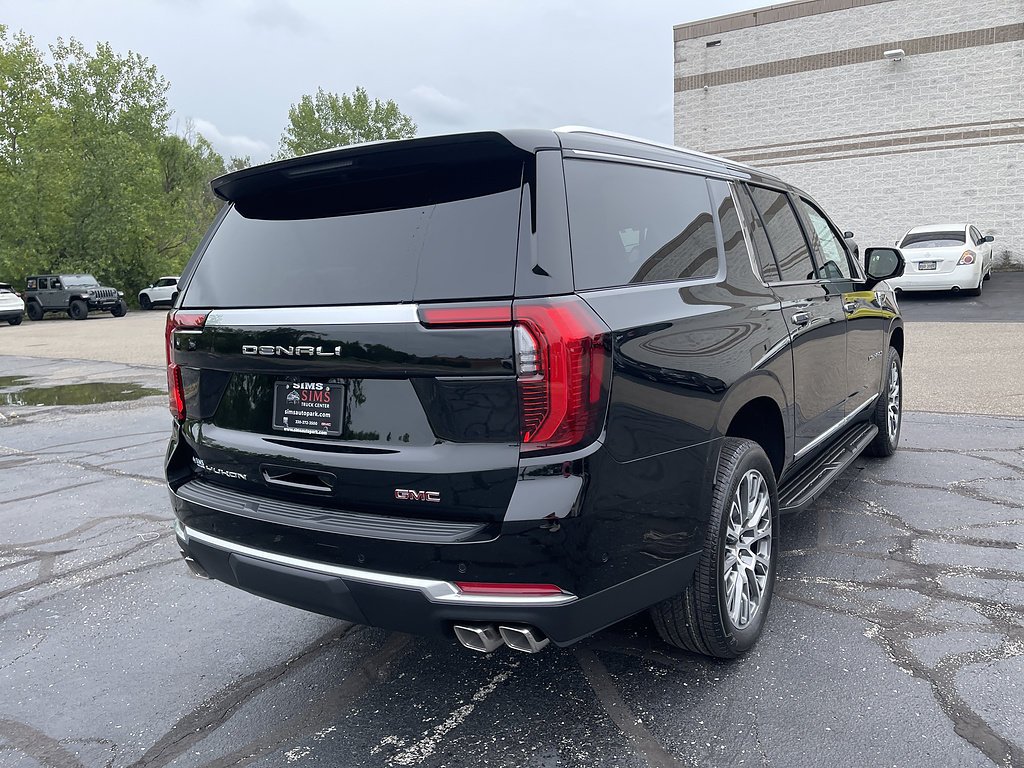 2026 GMC Yukon XL Denali - Photo 7