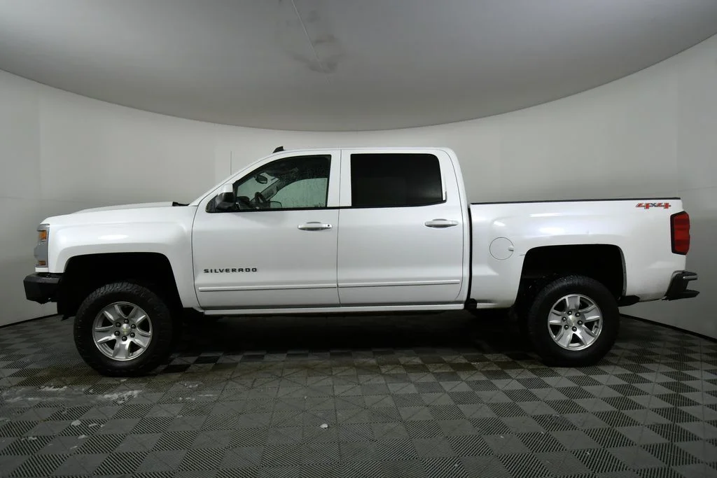 2017 Chevrolet Silverado 1500 LT - Photo 16