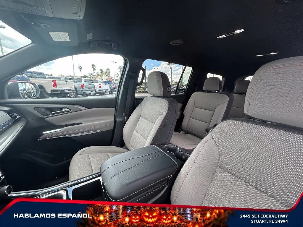 Used 2026 Summit White Chevrolet LT image 14