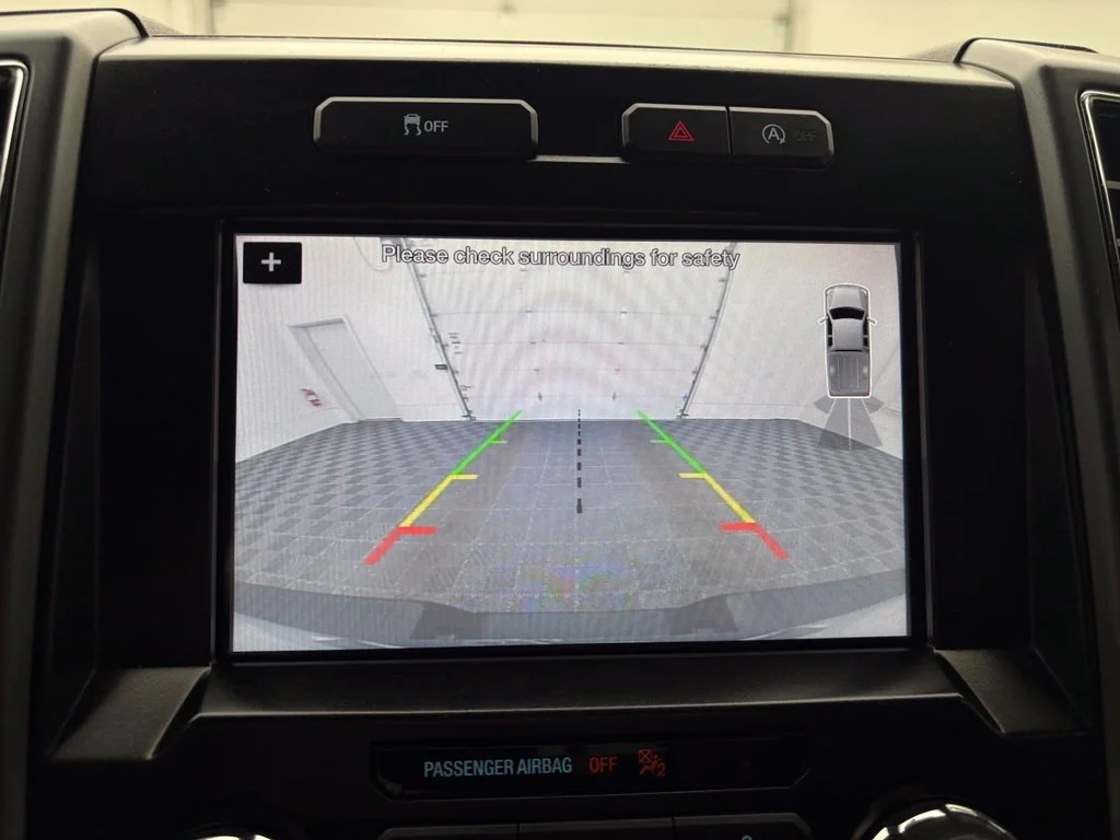 Used 2016  Ford XLT image 4