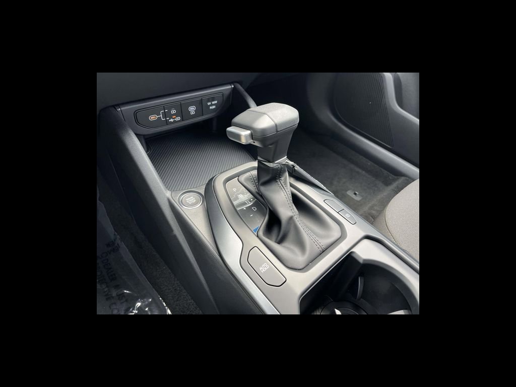 New 2026 Currant Red Kia LXS image 18