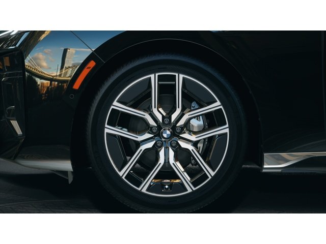 2026 BMW 7 Series 740i - Photo 7