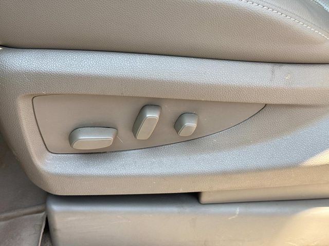 Used 2019 Red GMC SLT image 33