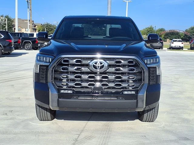 2025 Toyota Tundra Hybrid Platinum