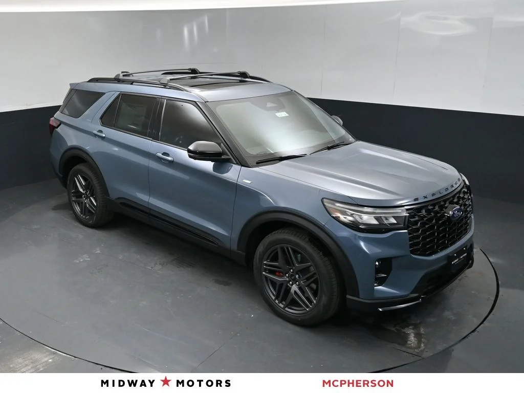 2026 Ford Explorer ST-LINE 4WD's photo