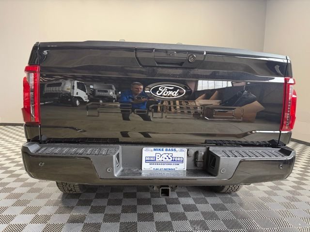 New 2026 Agate Black Metallic Ford XLT image 9