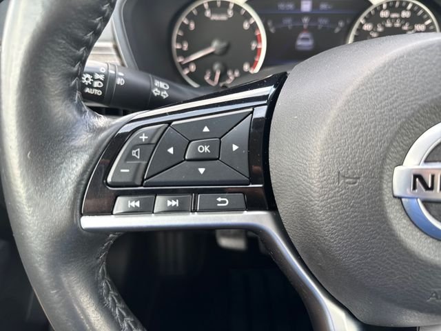 Used 2022 Silver Nissan 2.5 SL image 31