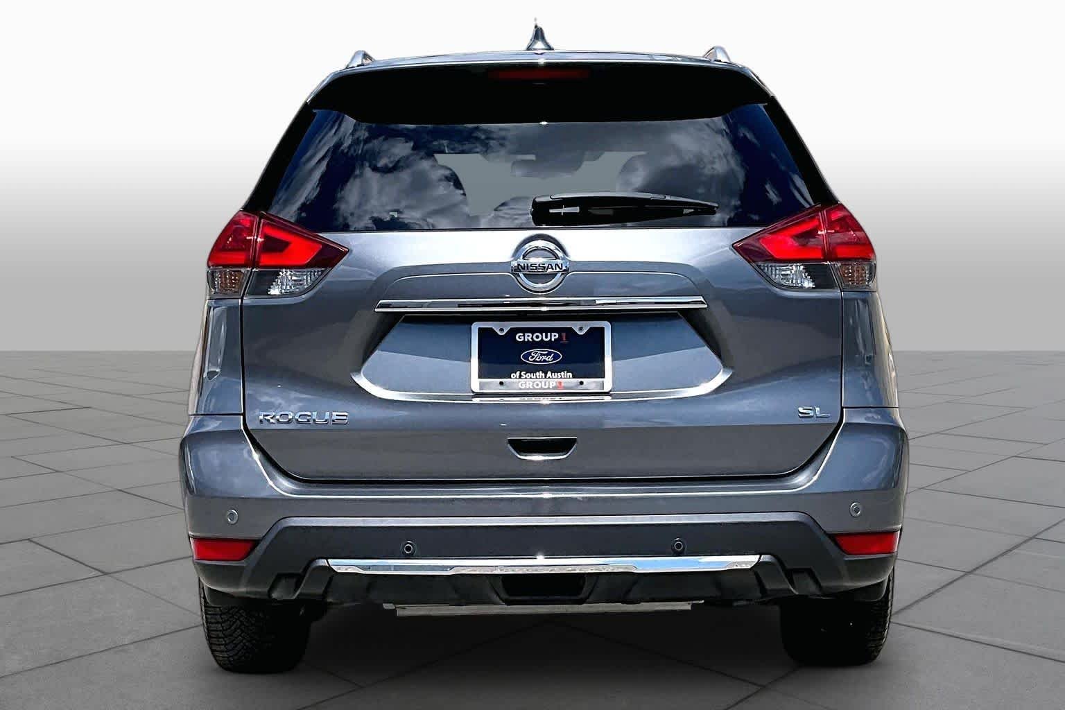 Used 2020 Gun Metallic Nissan SV image 5