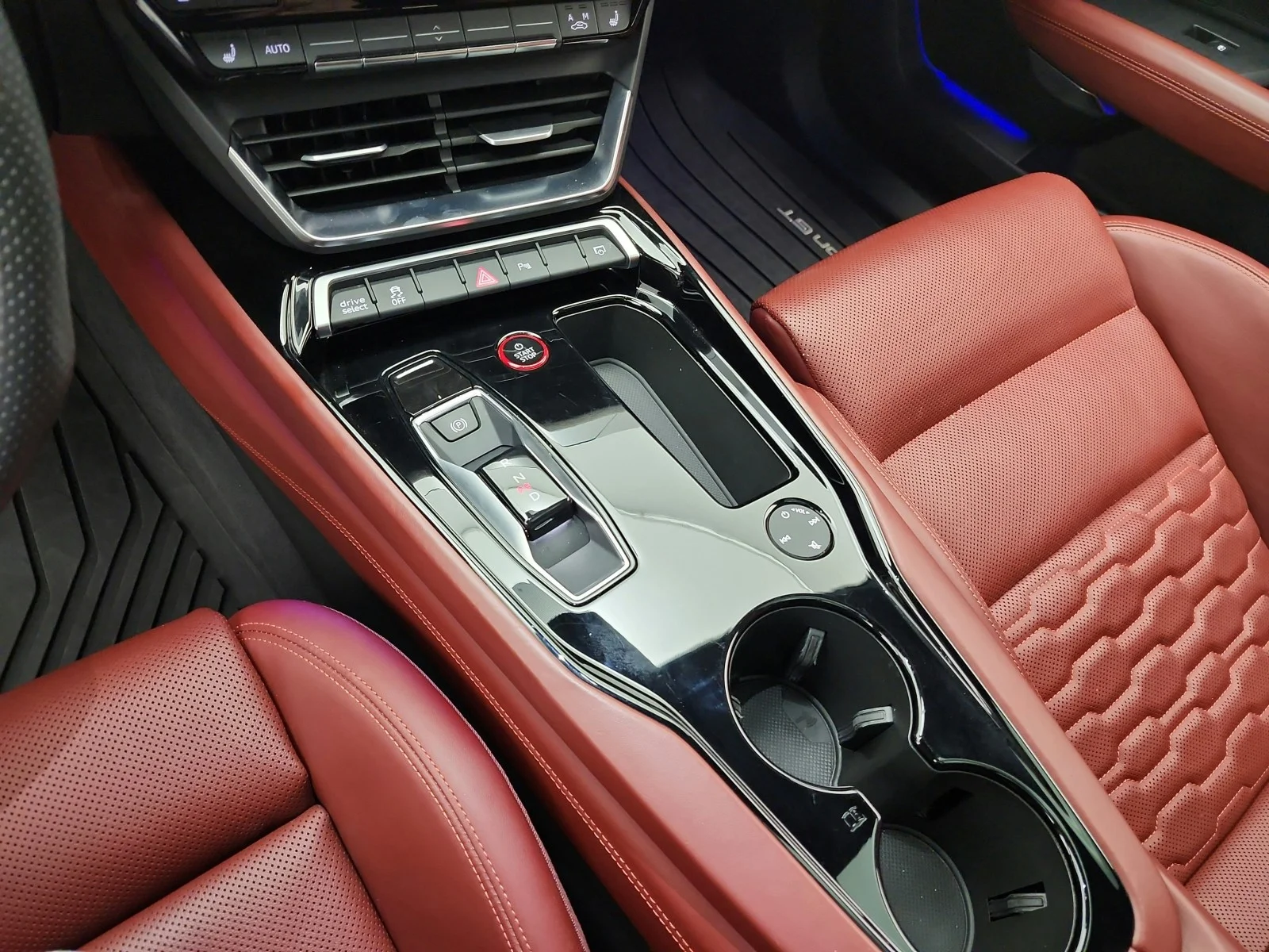 Used 2023 Mythos Black Metallic Audi Premium Plus image 12