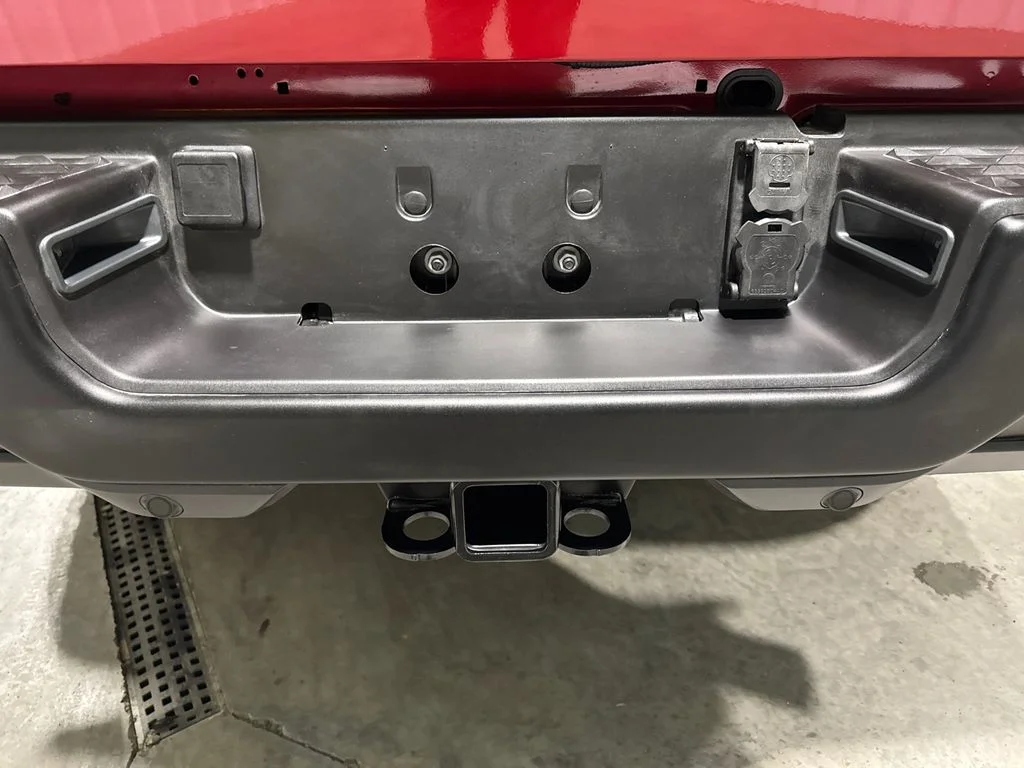 New 2026 Molten Red Pearl-Coat Exterior Paint RAM Rebel image 11
