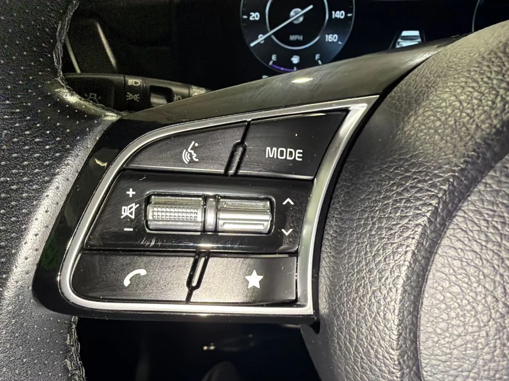 Used 2024 Pluton Blue/Black Roof Kia SX image 25