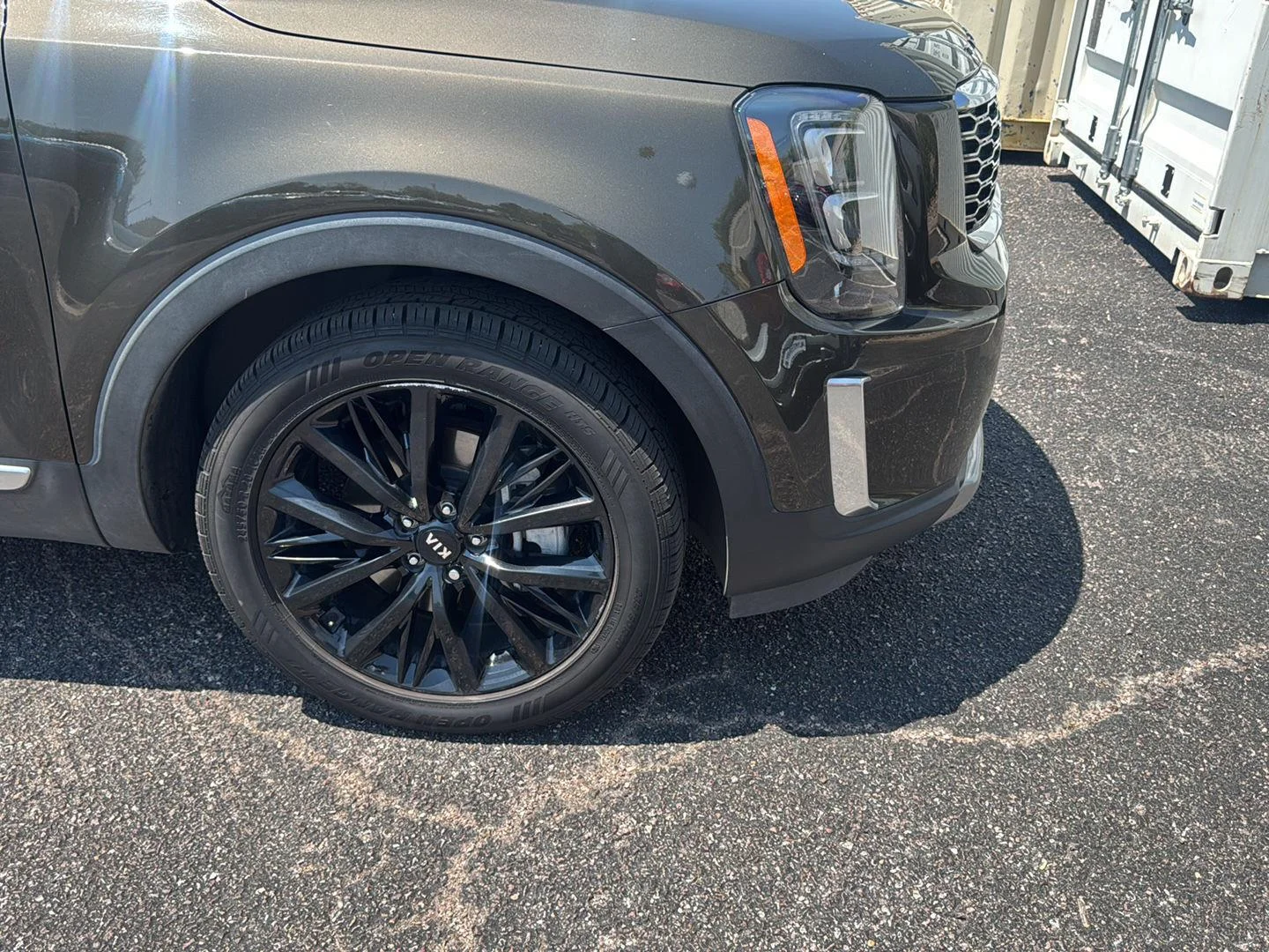 Used 2020 Dark Moss Kia SX image 3