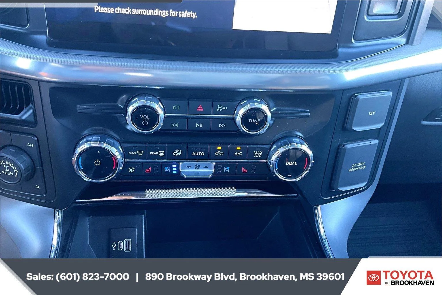 Used 2025 Agate Black Ford LARIAT image 23