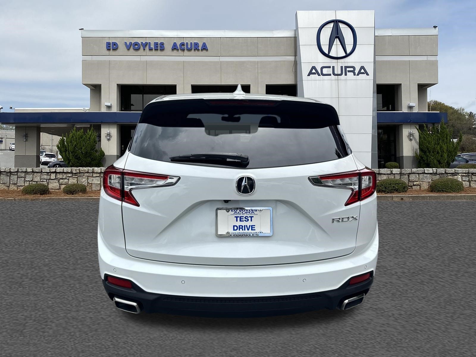 Certified Used 2023 Platinum White Pearl Acura w/Technology Package image 6