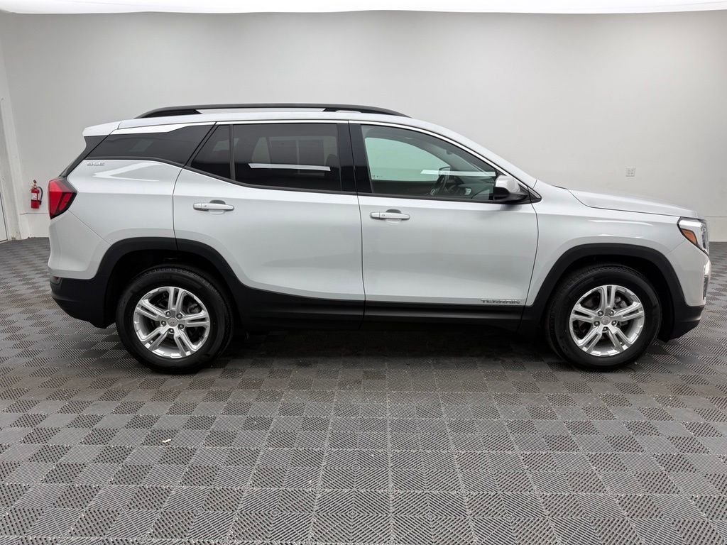 Used 2020 Silver GMC SLE image 7