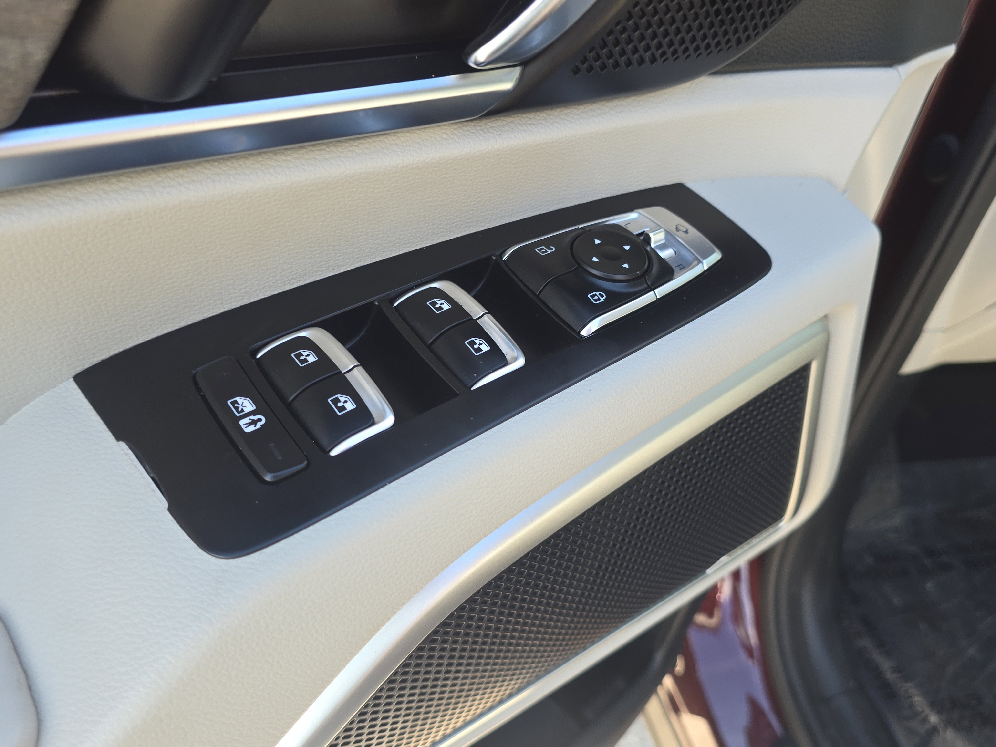 Used 2020 Sangria Kia EX image 21