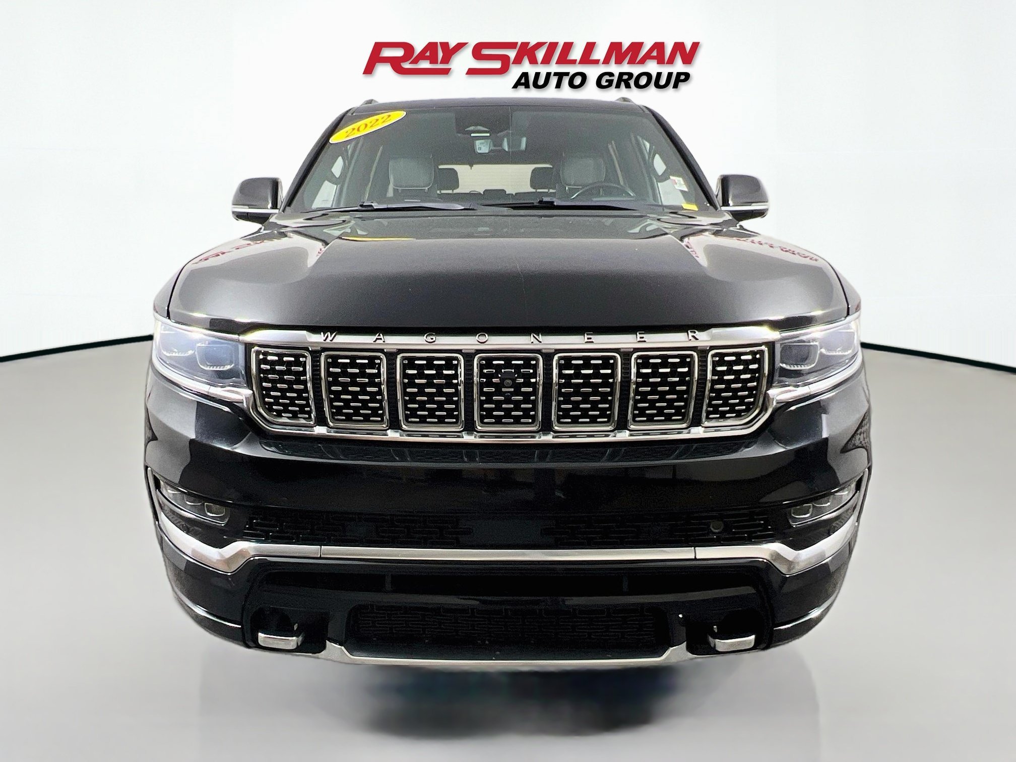 Used 2022 Diamond Black Crystal Pearlcoat Jeep SERIES III image 2