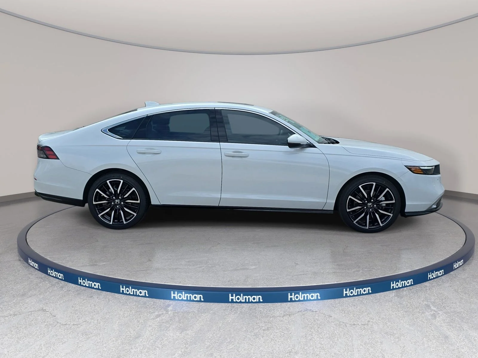 New 2026 Platinum White Pearl Honda Touring image 4