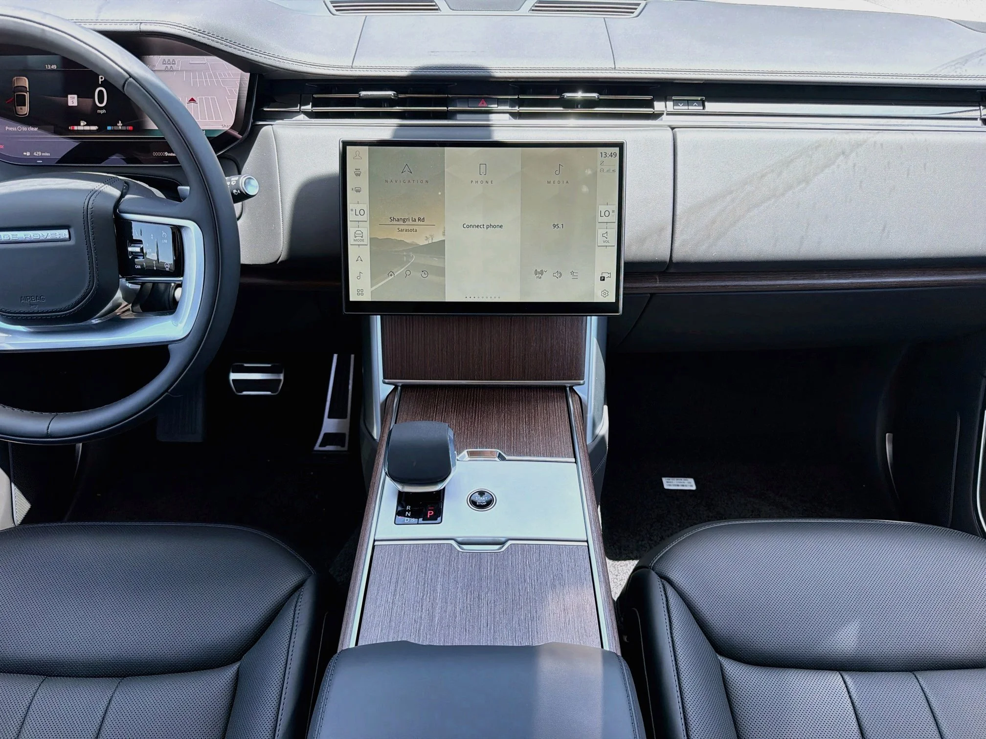 New 2026 Fuji White Land Rover SE image 20