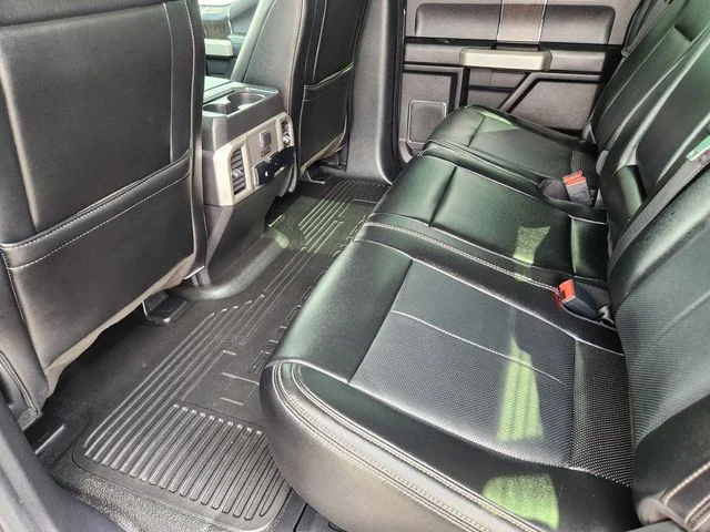 Used 2021 Gray Metallic Ford Lariat image 32
