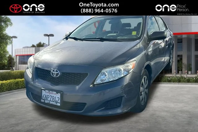 2010 Toyota Corolla LE AT's photo