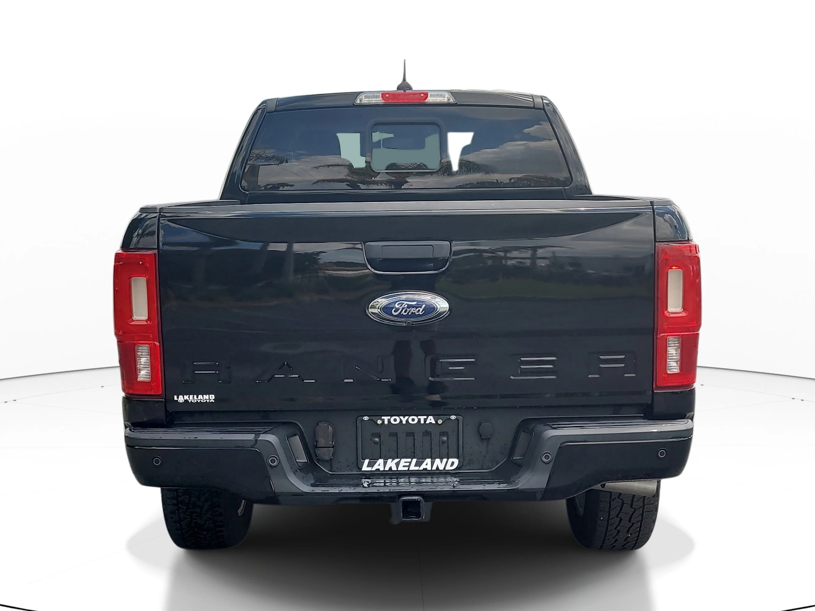 Used 2022 Shadow Black Ford LARIAT image 5
