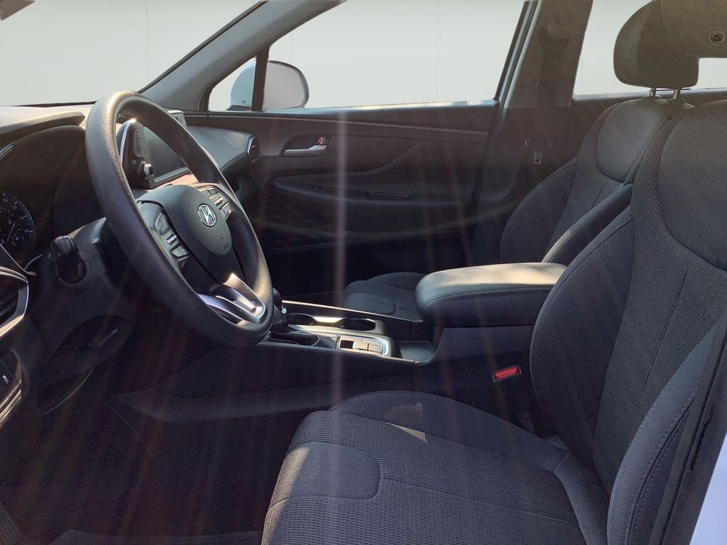 2020 Hyundai Santa Fe SE - Photo 18