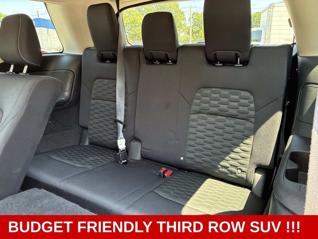Used 2022 Black Nissan SV image 16