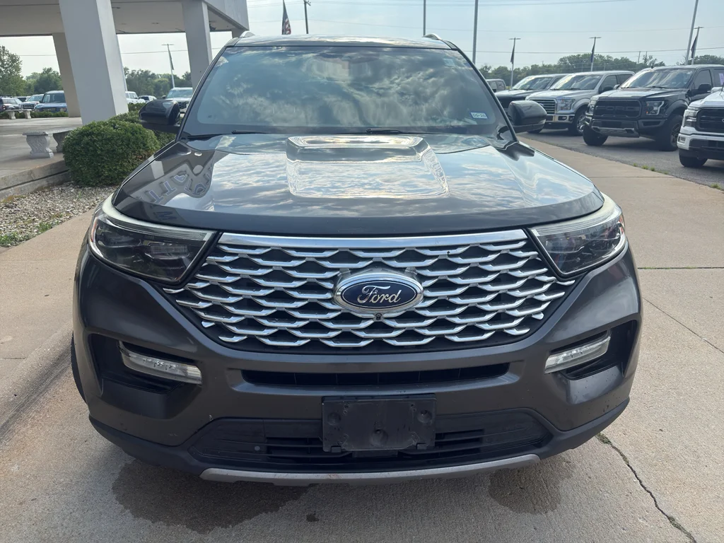 Used 2020 Magnetic Metallic Ford Platinum image 3
