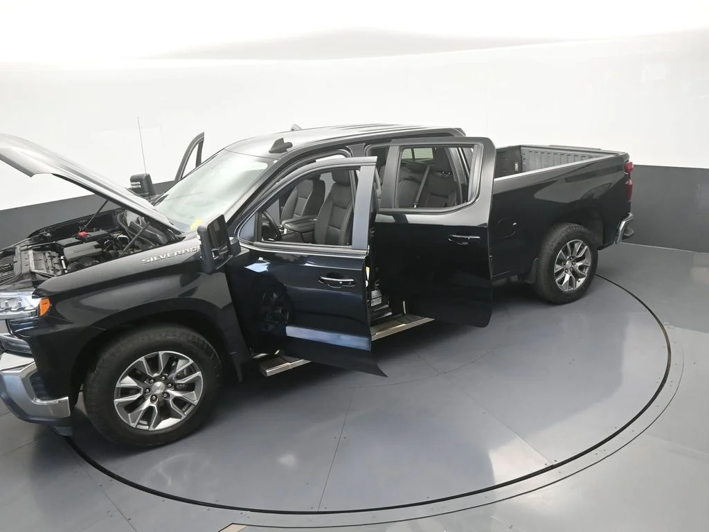 Used 2021 Black Chevrolet LT image 64