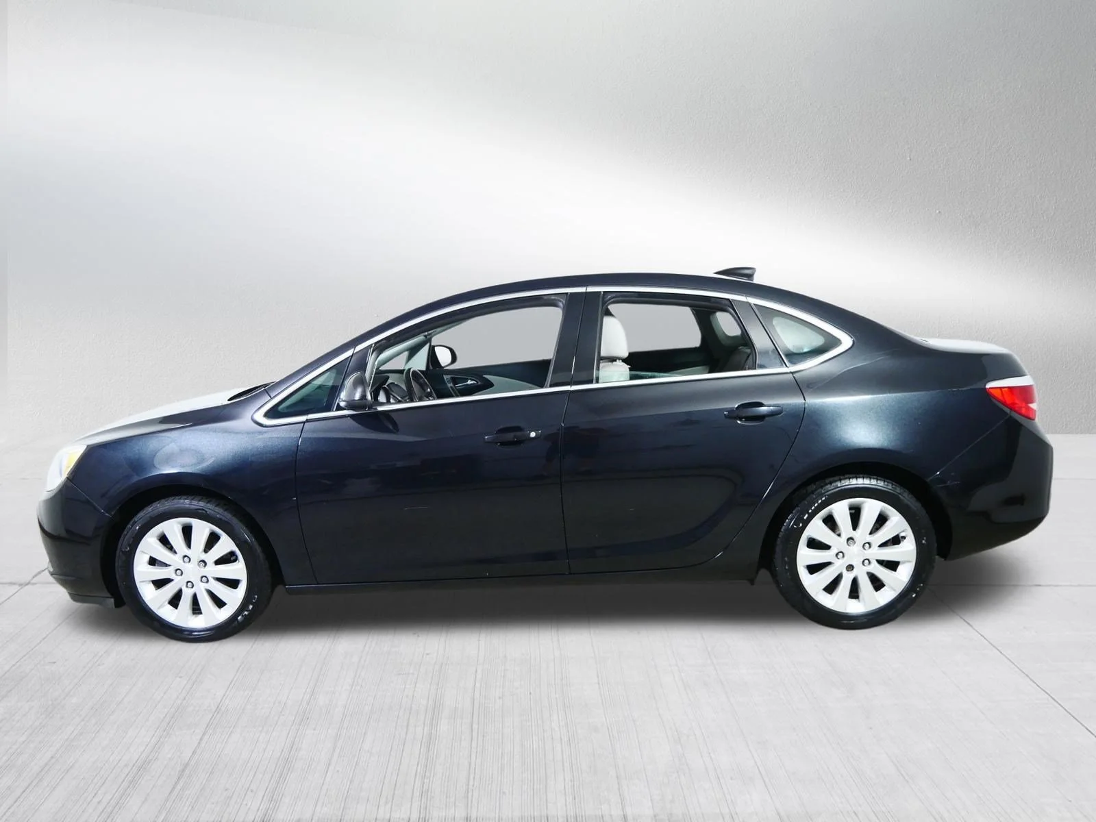 Used 2015 Carbon Black Metallic Buick  image 4
