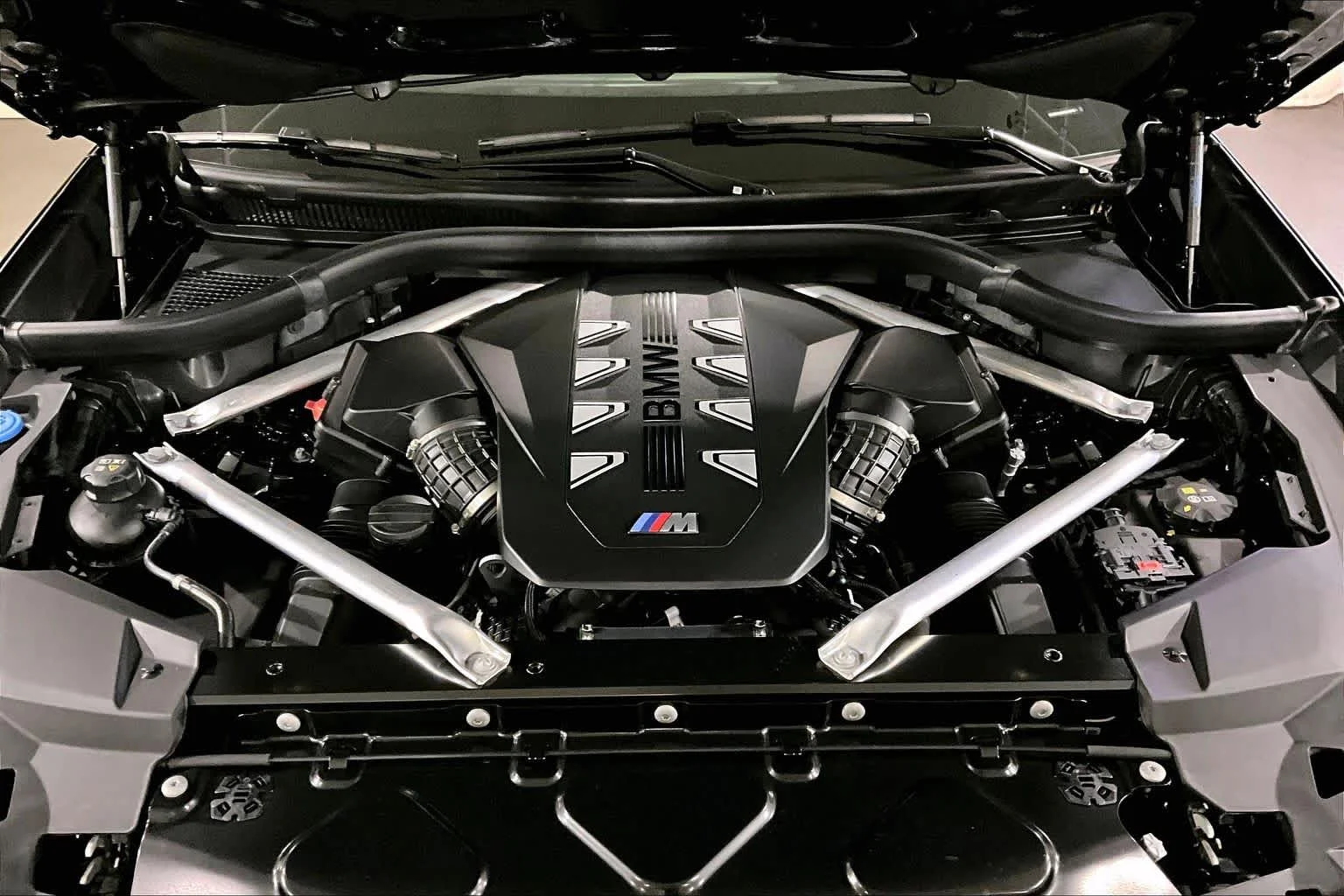 Certified Used 2024 Black Sapphire Metallic BMW M60i image 29