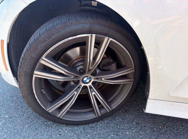 Used 2023 White BMW 330i image 23