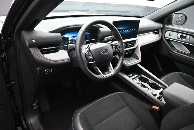 Certified Used 2025 Agate Black Metallic Ford ST image 9