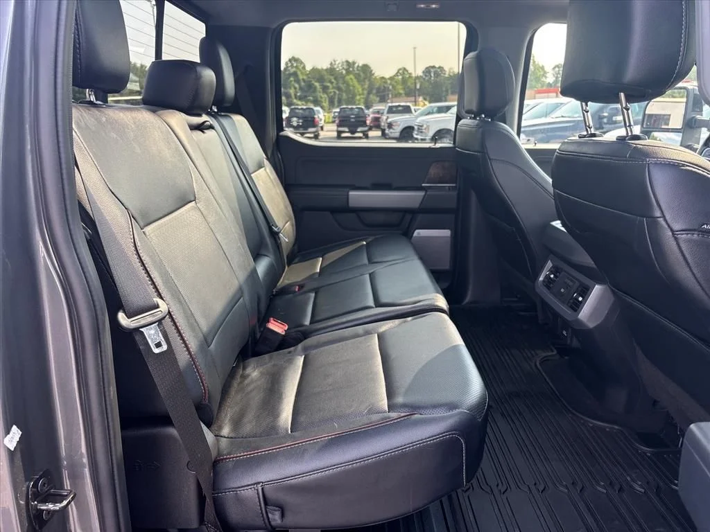 Used 2024 Gray Ford Lariat image 15